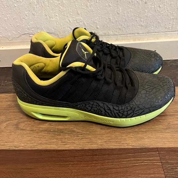 Jordan Comfort Viz Air 11 Black Sz 10